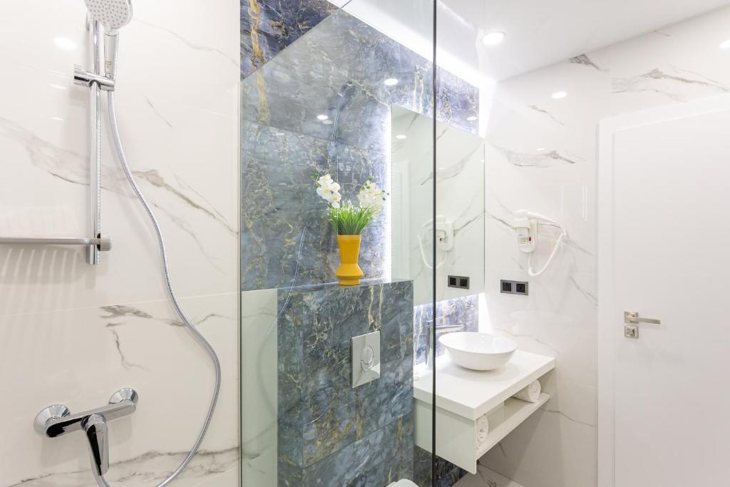 Orden Apart Hotel Tbilissi Extérieur photo